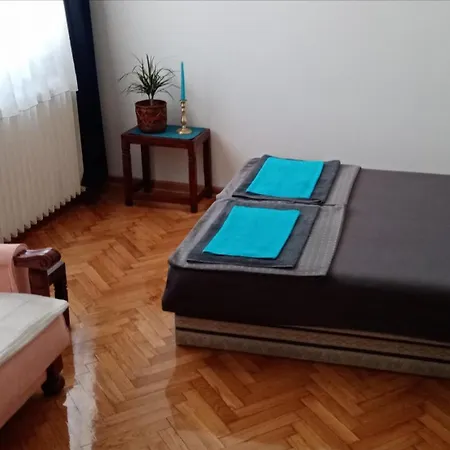 Tesla Romantic Cradle-big Winter-promo Discount Apartment *