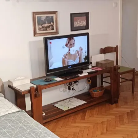 Apartment Tesla Romantic Cradle-big Winter-promo Discount Belgrade