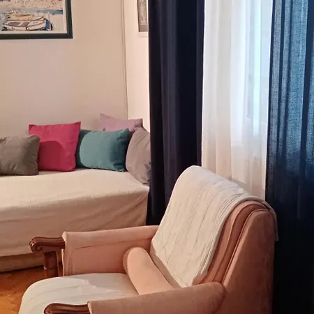 Tesla Romantic Cradle-big Winter-promo Discount Apartment Belgrade